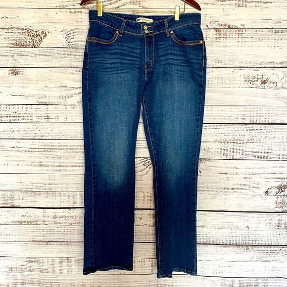 Levi's Denim - Levi’s by Levi Strauss & Co curvy straight jeans. Size 14